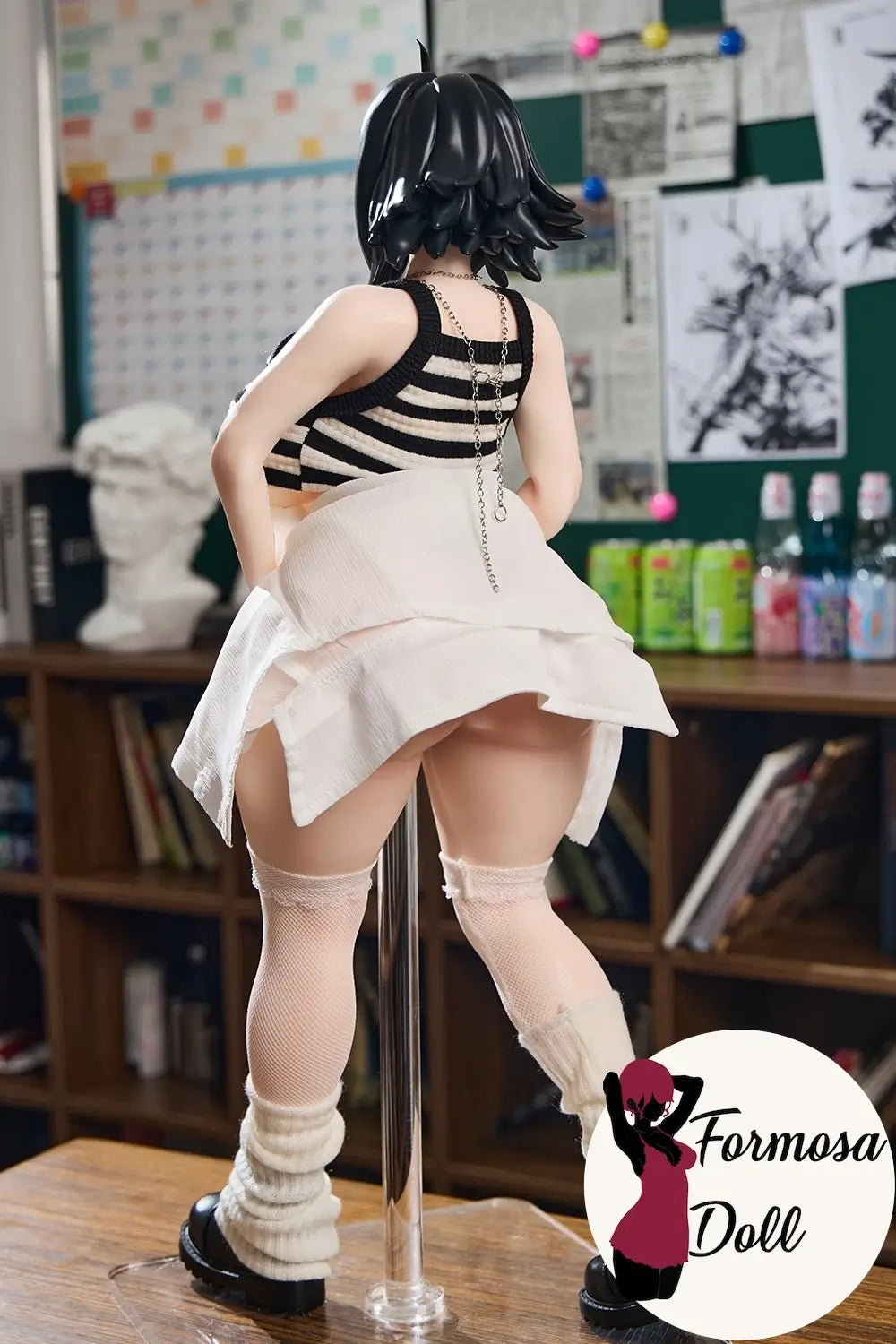 Sinen-chan 3.0 – Mini poupée sexuelle hentai MILF en silicone – 63 cm