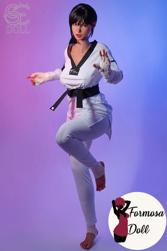 Winola F 160 cm   - Poupée sexuelle Karaté Girl en silicone - SEDOLL